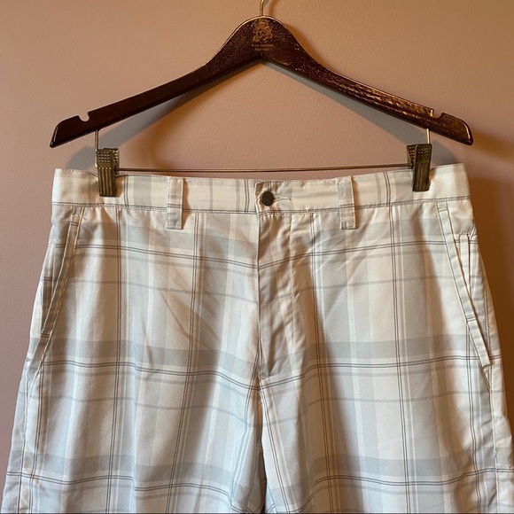Callaway Checkered Golf Shorts - Picture 1 of 2